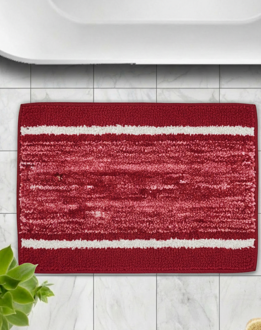 Maroon red ridge pattern micro polyester bathmat, textured 1000 GSM non-slip shower mat.