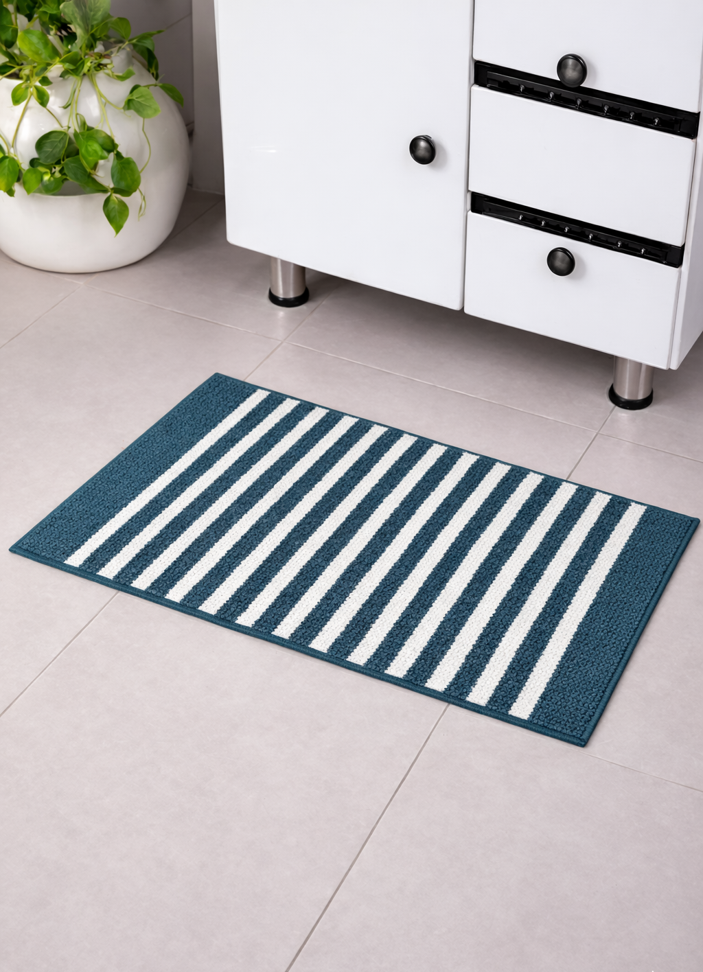 Teal blue horizon stripe micro polyester bathmat, ultra-absorbent thick bathroom rug.